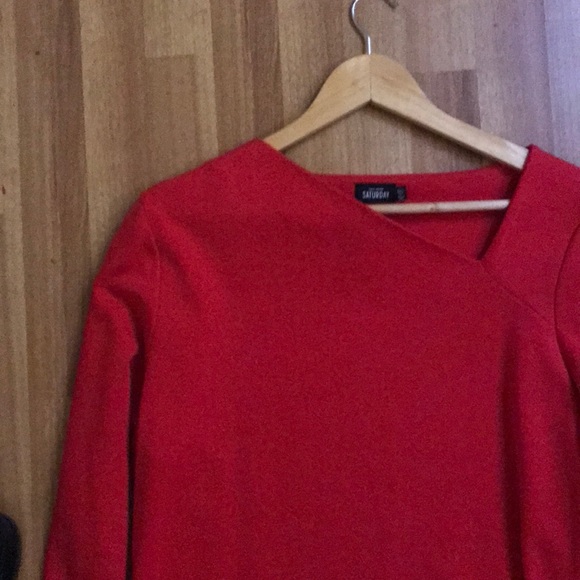 Saturday, the lady in red dress, size XL. - Picture 2 of 3